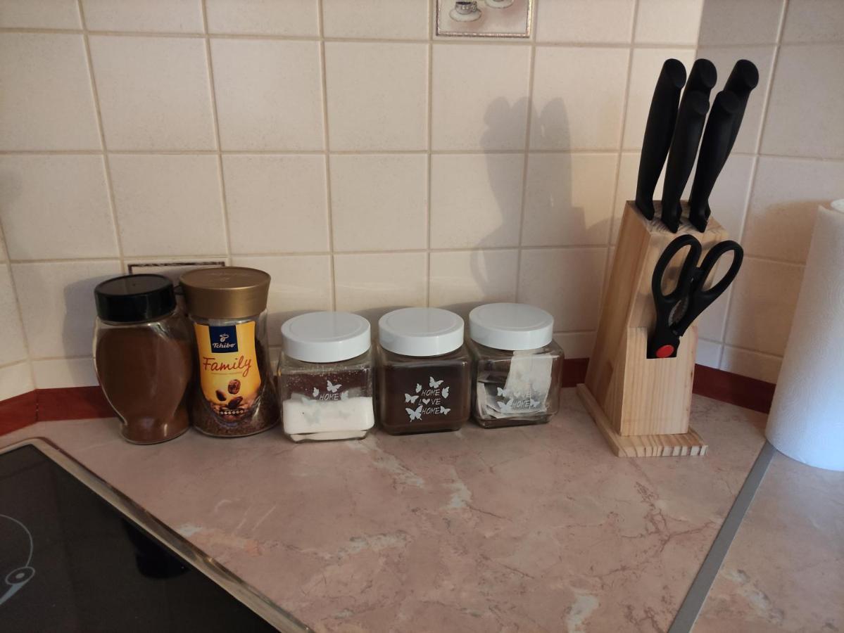Apartament Pod Lasem Police Kültér fotó